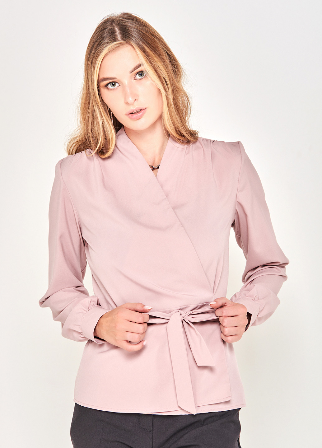 Рожева демісезонна блуза на запах ANVI