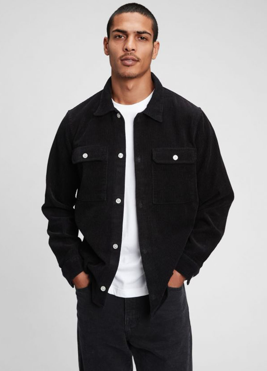 Куртка-рубашка Gap однотонная чёрная кэжуал