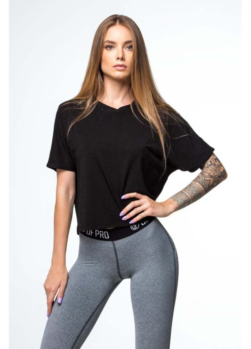 Черная всесезон футболка Designed for fitness OVERSIZE LONG