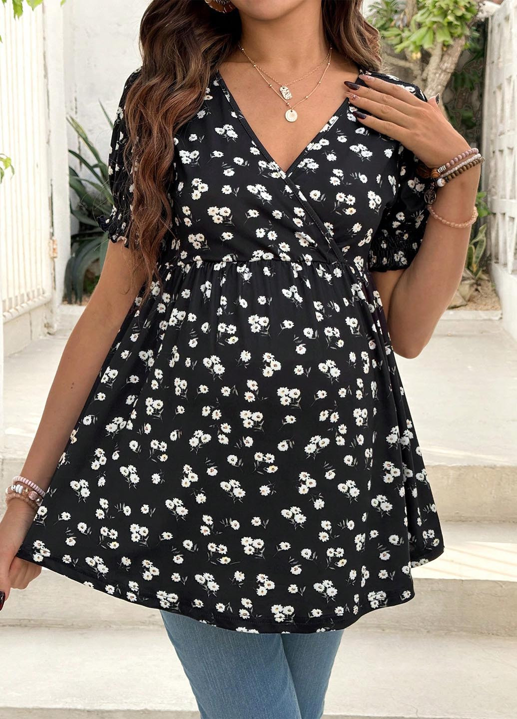 Чорна блуза для вагітних з баскою SHEIN