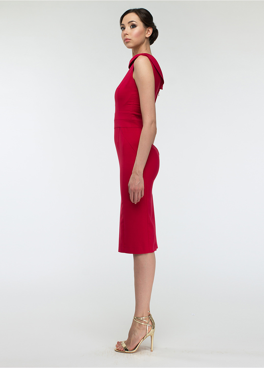 Красное кэжуал платье миди BGL однотонное