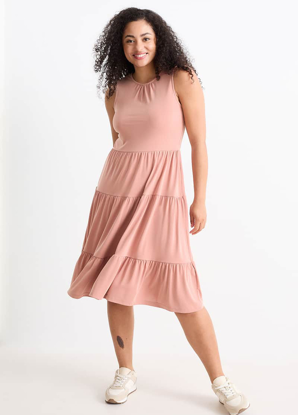 Пудровое кэжуал платье C&A однотонное