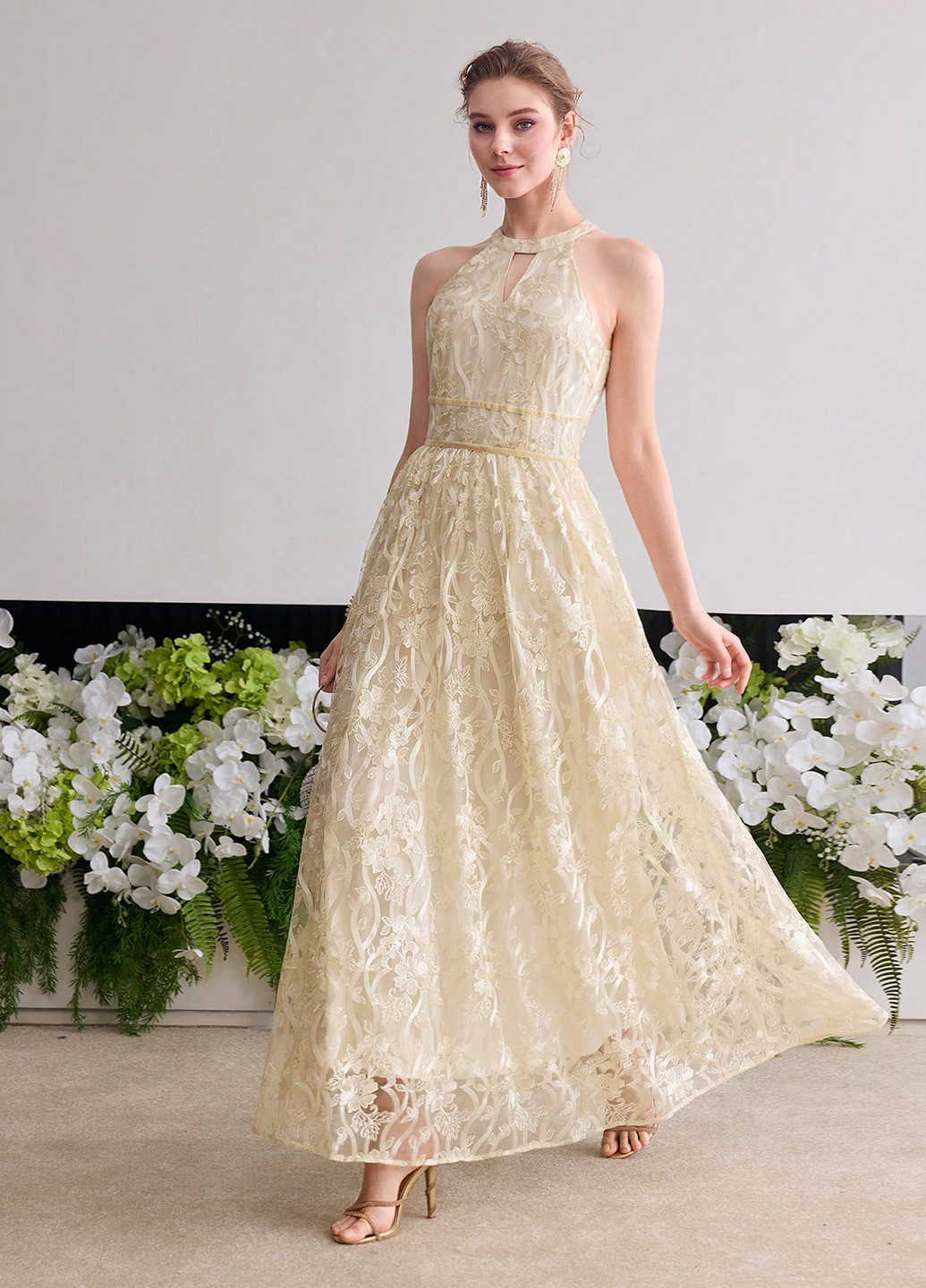 Айвори вечернее платье с юбкой-солнце SHEIN с цветочным принтом