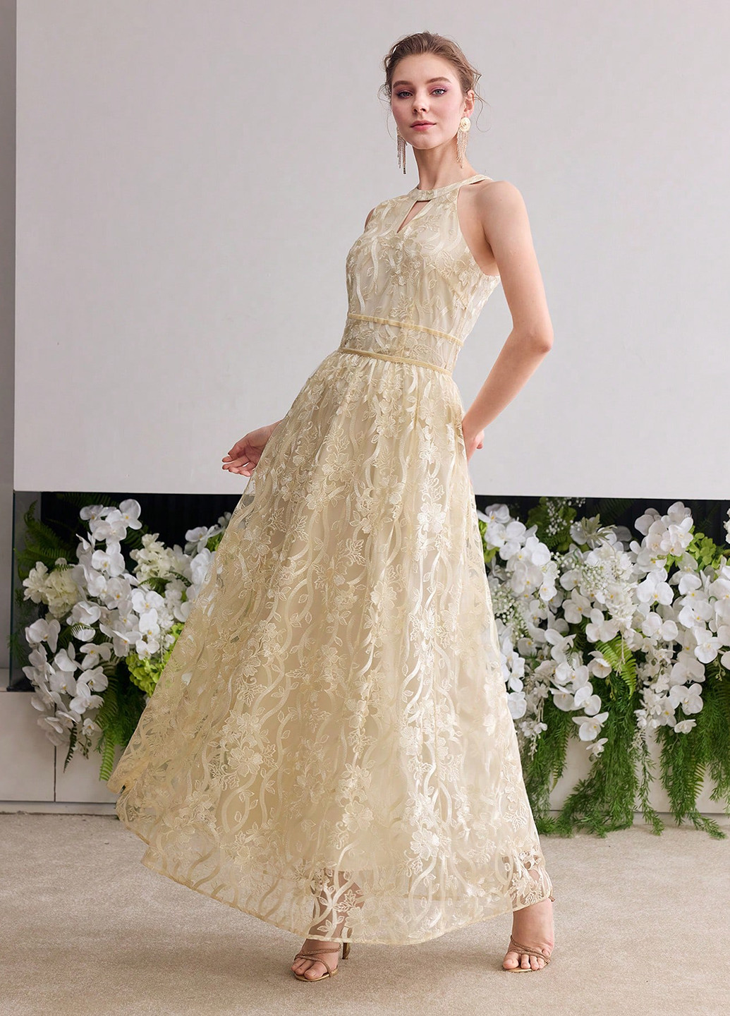 Айвори вечернее платье с юбкой-солнце SHEIN с цветочным принтом