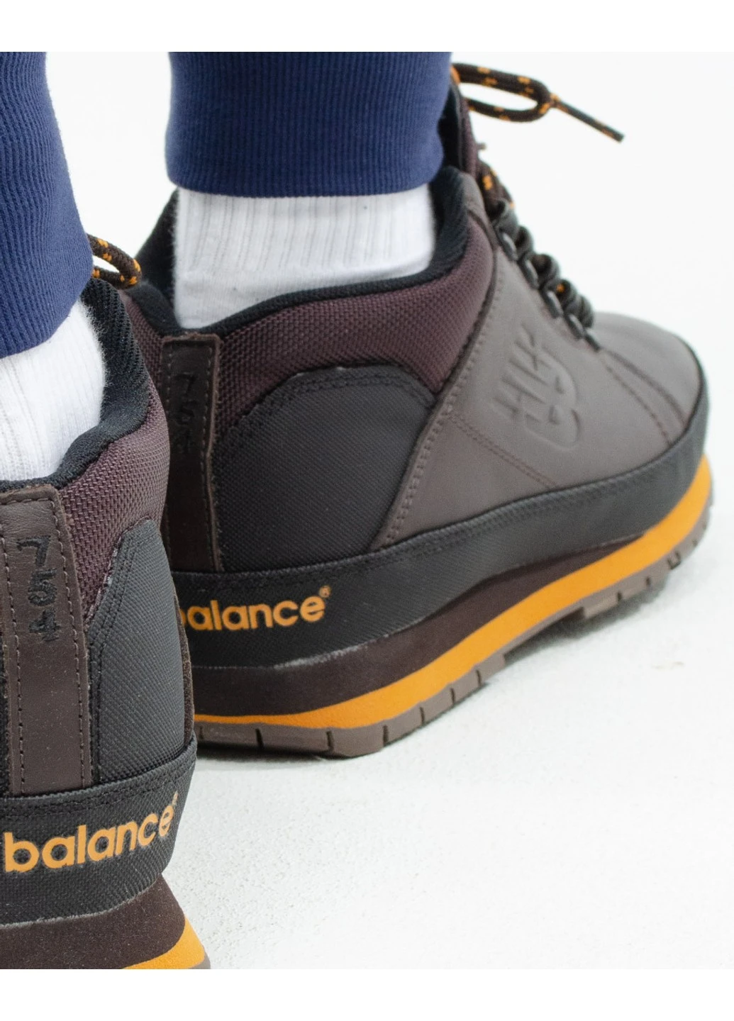 Коричневі кросівки 754 демісезон New Balance