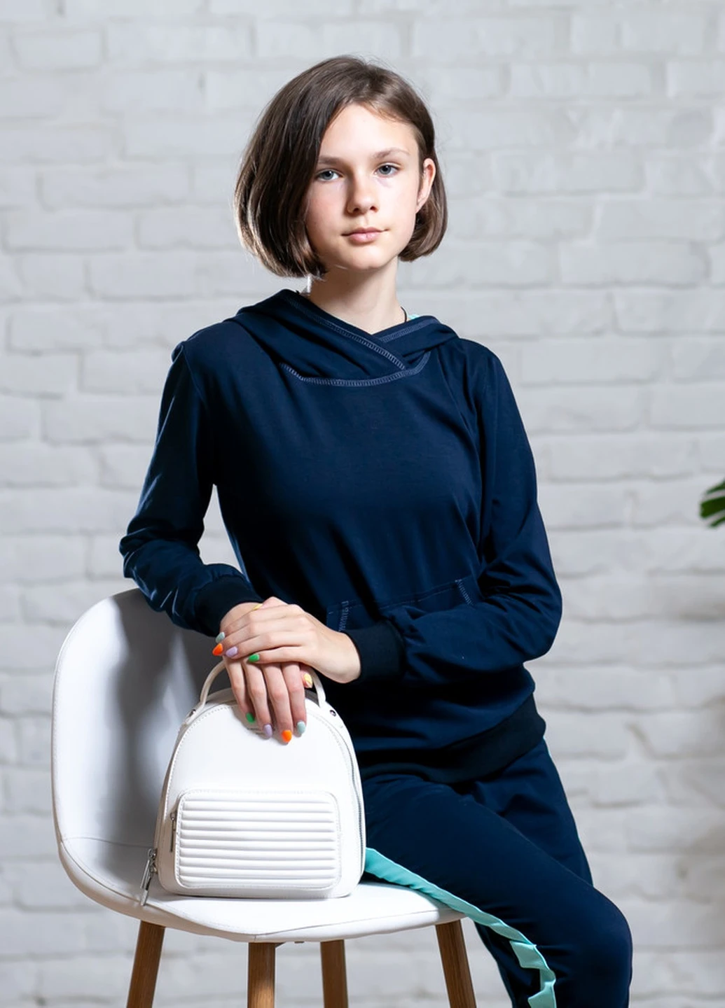 Темно-синій демісезонний спортивний костюм для дівчинки v.o.g. брючний V.O.G.