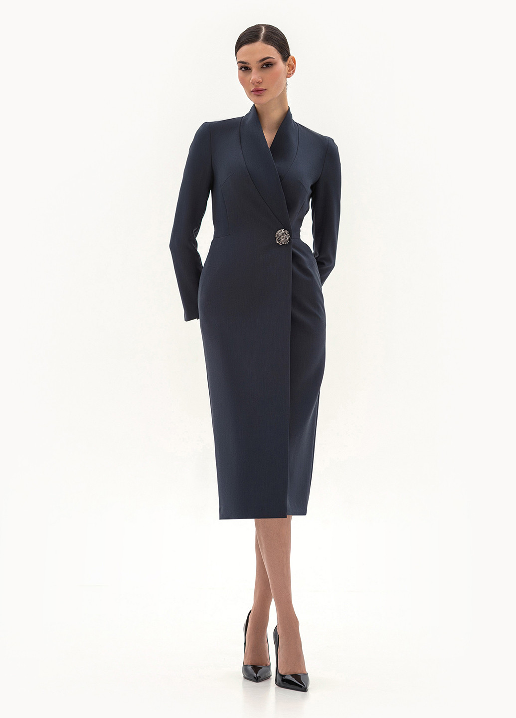 Графитовое кэжуал платье на запах BGL однотонное