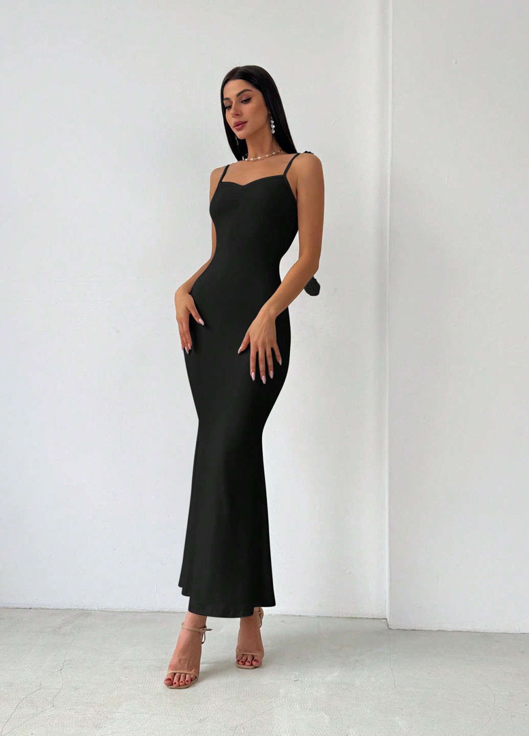 Чорна кежуал сукня годе SHEIN однотонна