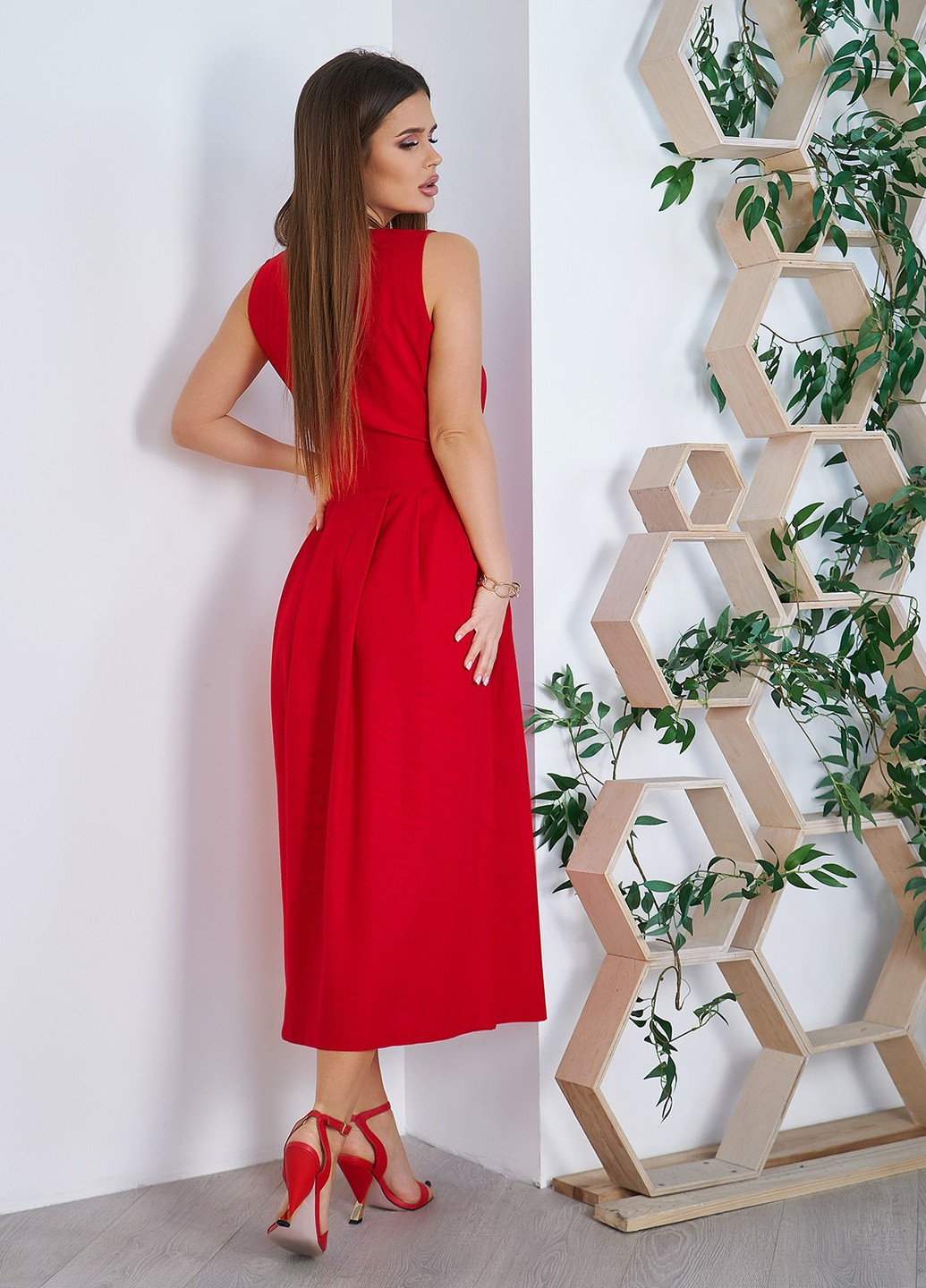 Червона повсякденний сукня жіноча кльош ISSA PLUS однотонна