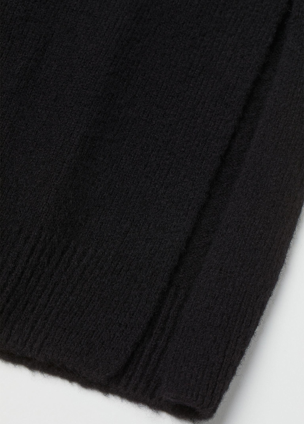 Черное кэжуал платье платье-свитер H&M однотонное