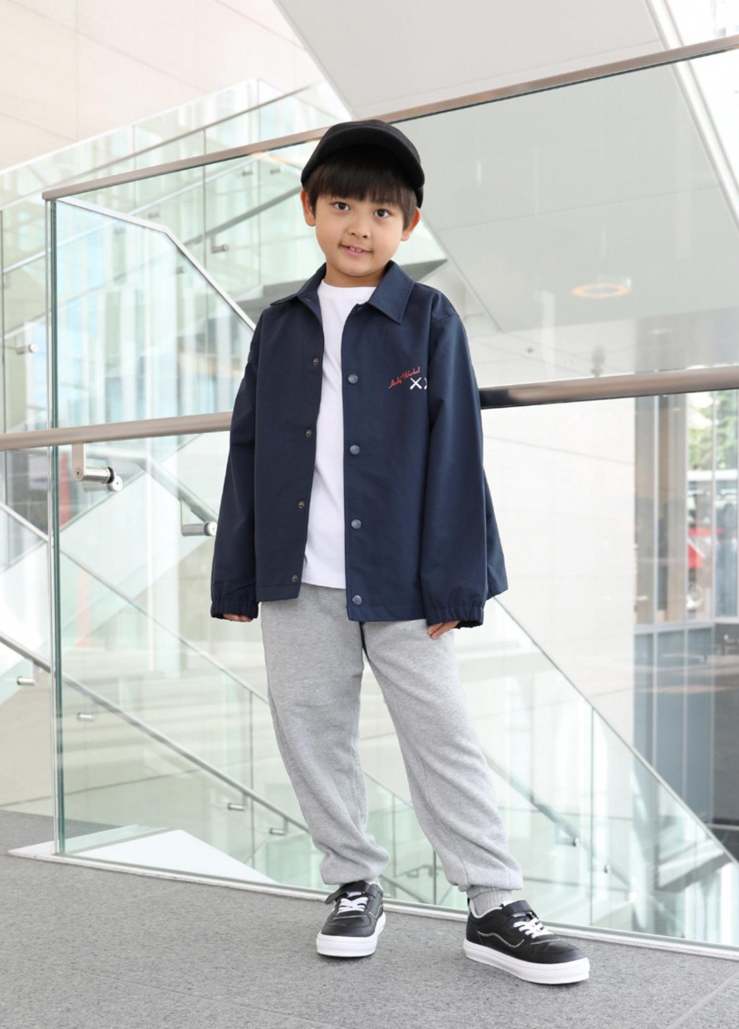 Синяя демисезонная куртка Uniqlo