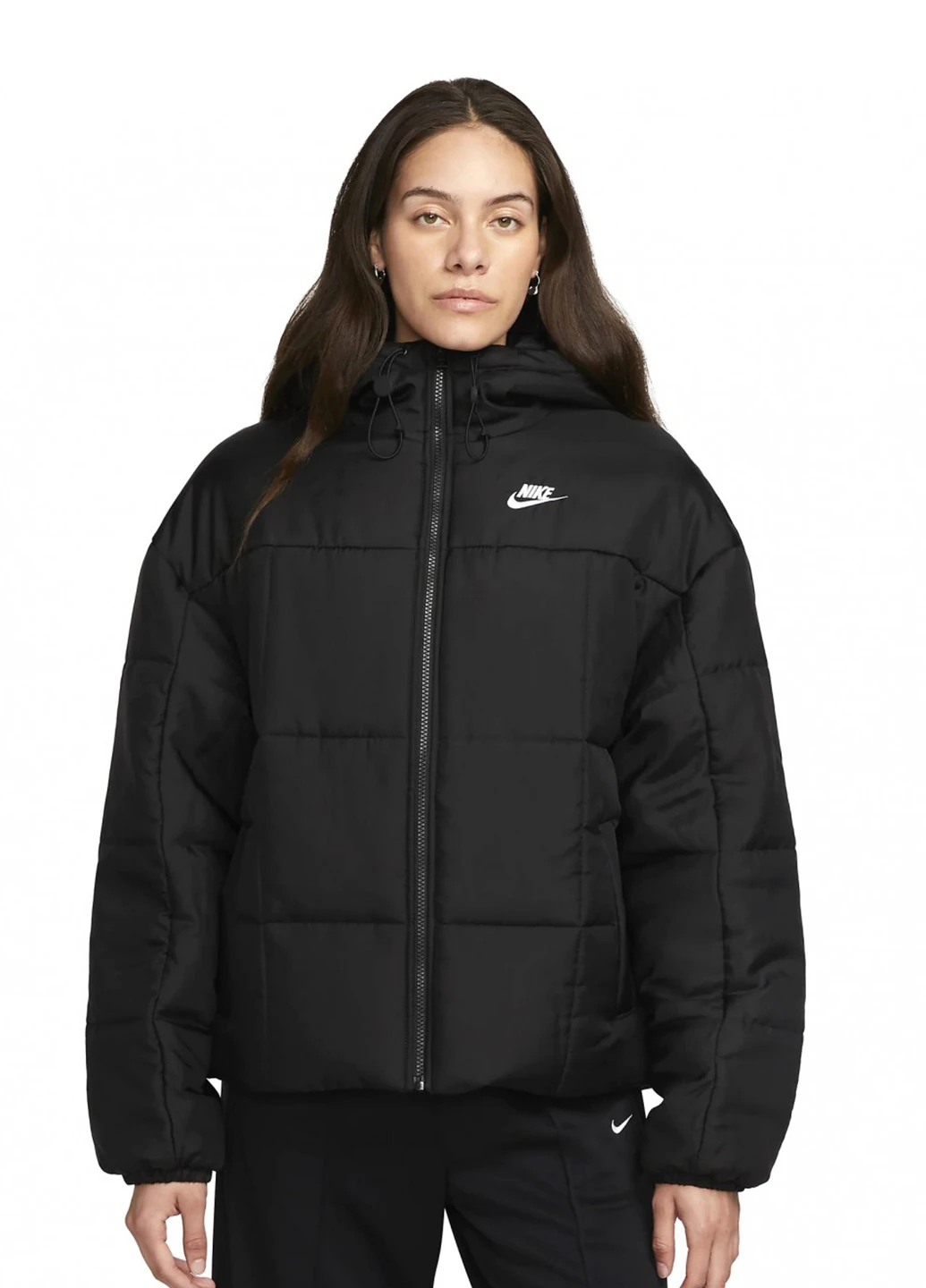 Черная зимняя куртка Nike FB7672-010