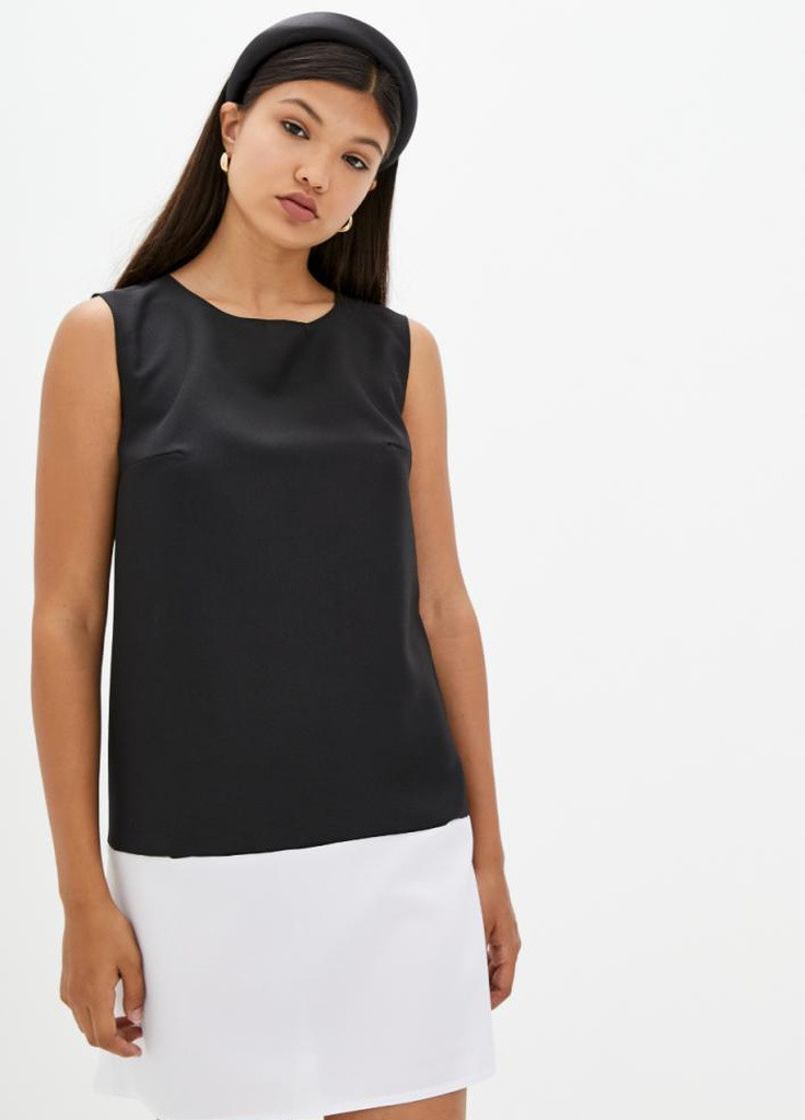 Чорна кежуал легке лаконічне двокольорове плаття трапеція amanda чорний Podium однотонна