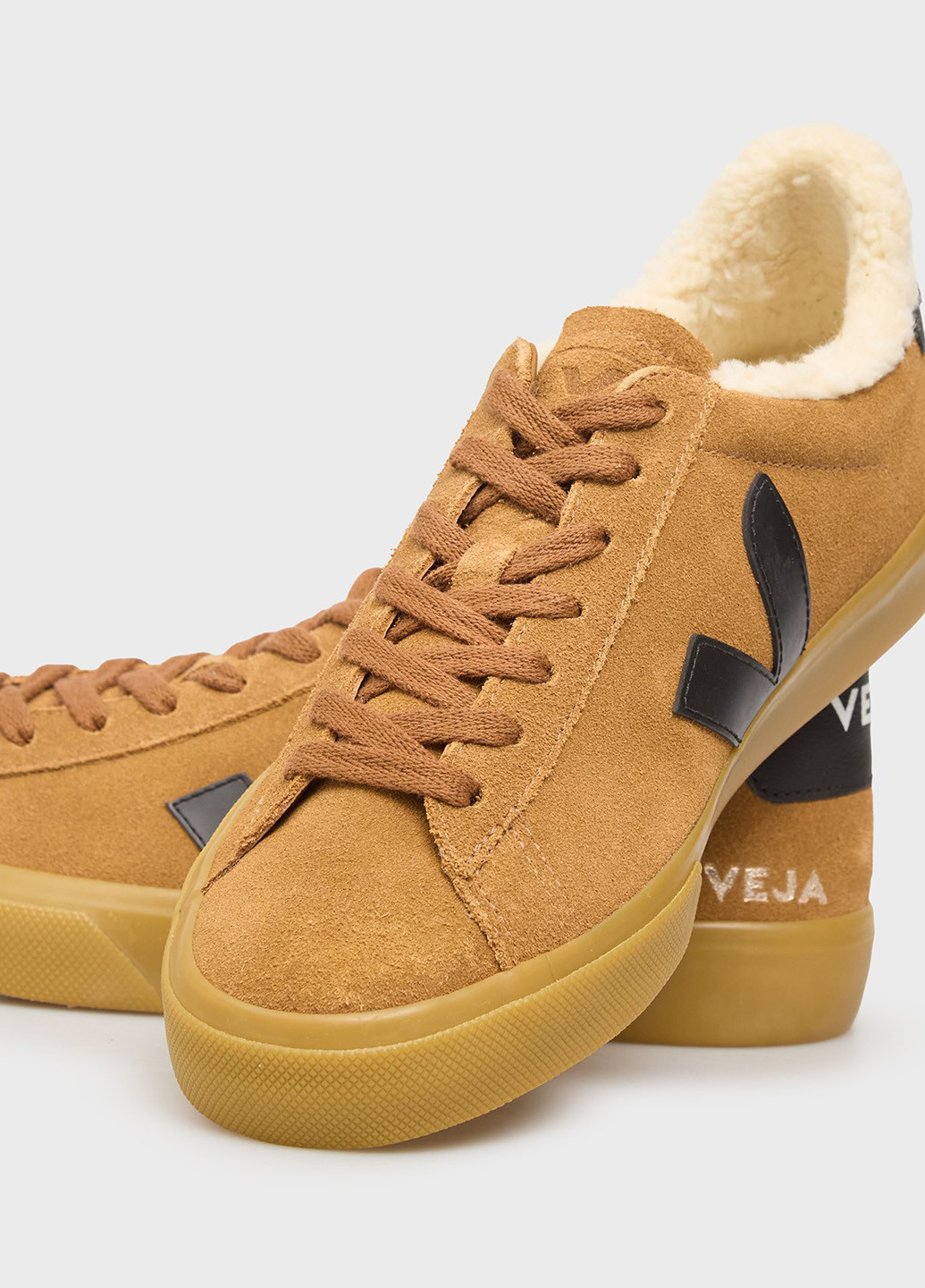 Рыжие кеды Veja