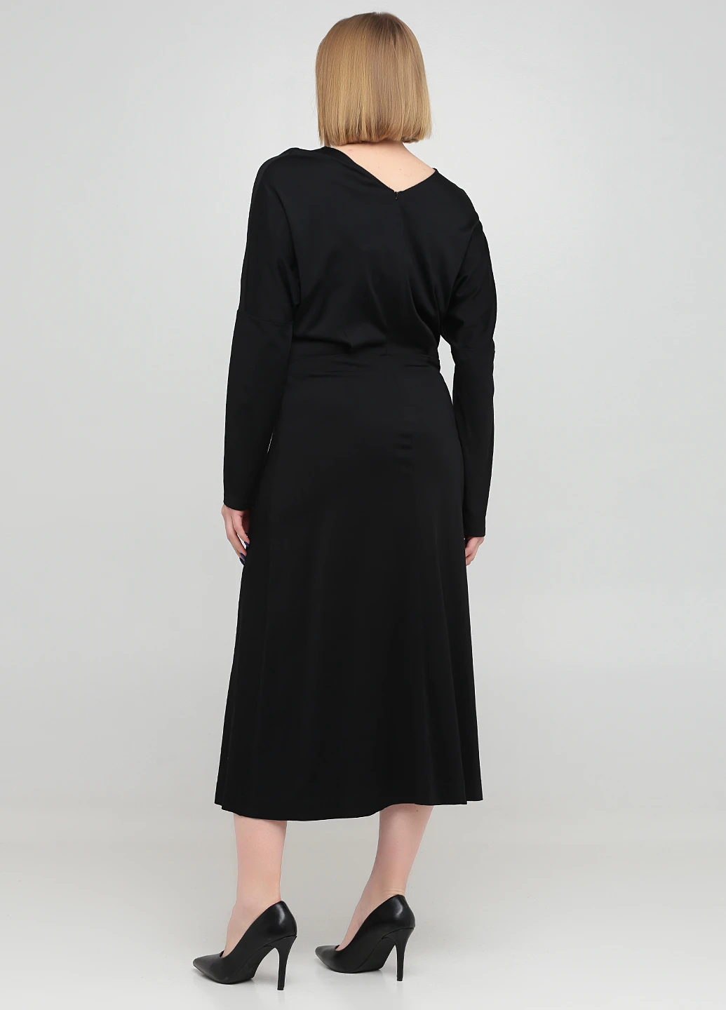 Черное деловое платье Massimo Dutti однотонное