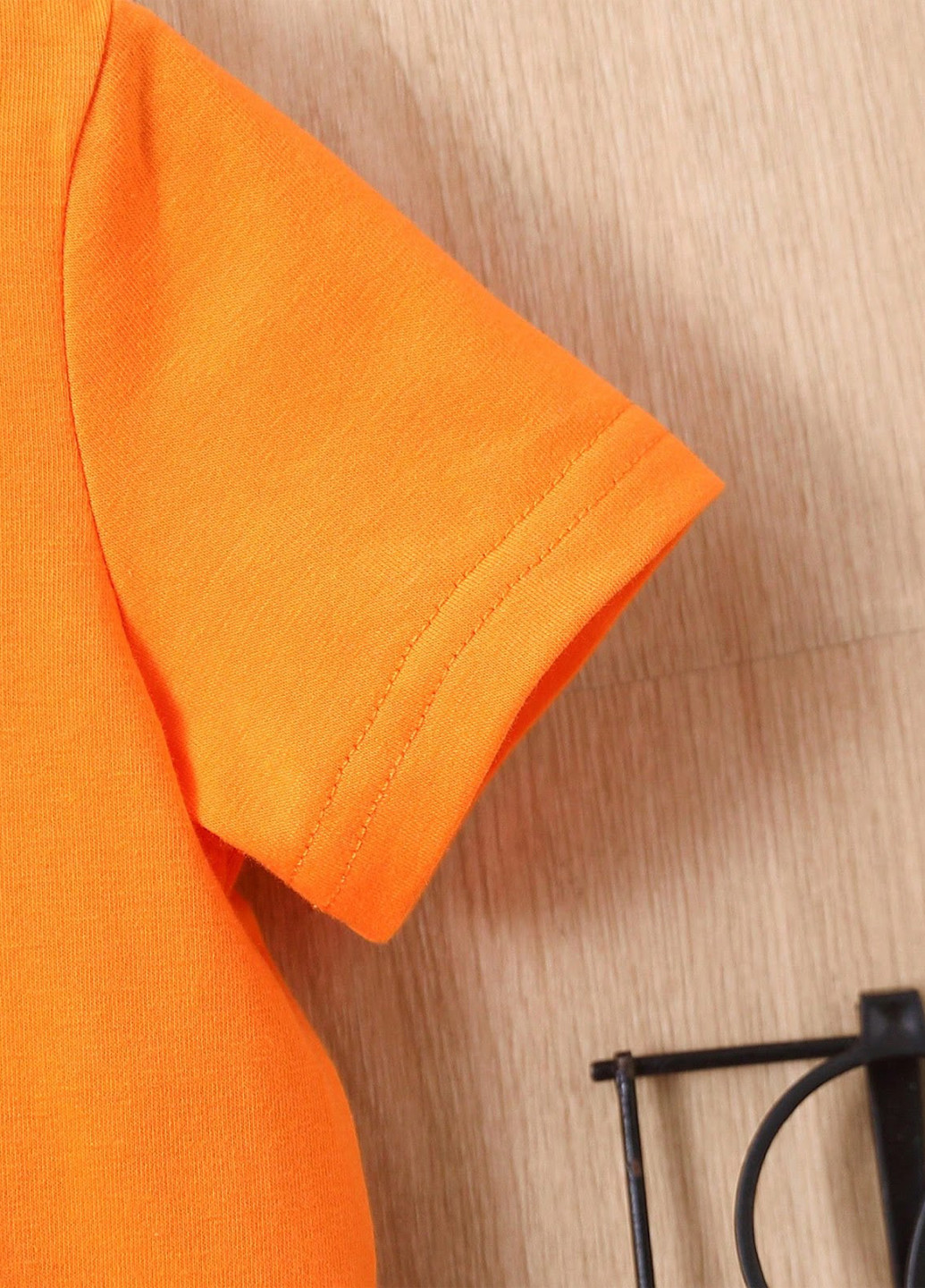 Помаранчевий літній костюм (футболка, шорти) з шортами SHEIN