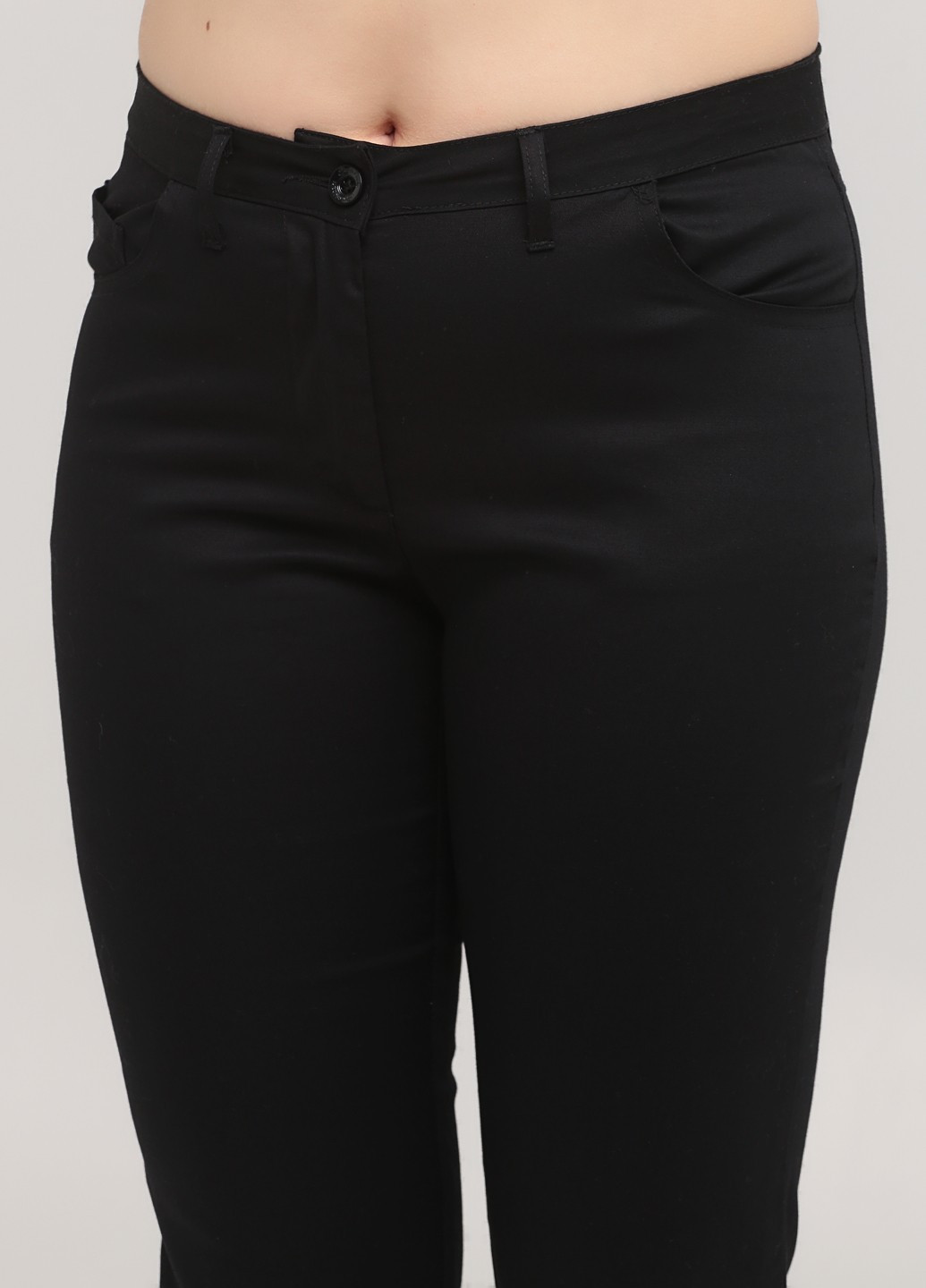 Черные кэжуал демисезонные укороченные, зауженные брюки Sarah Chole