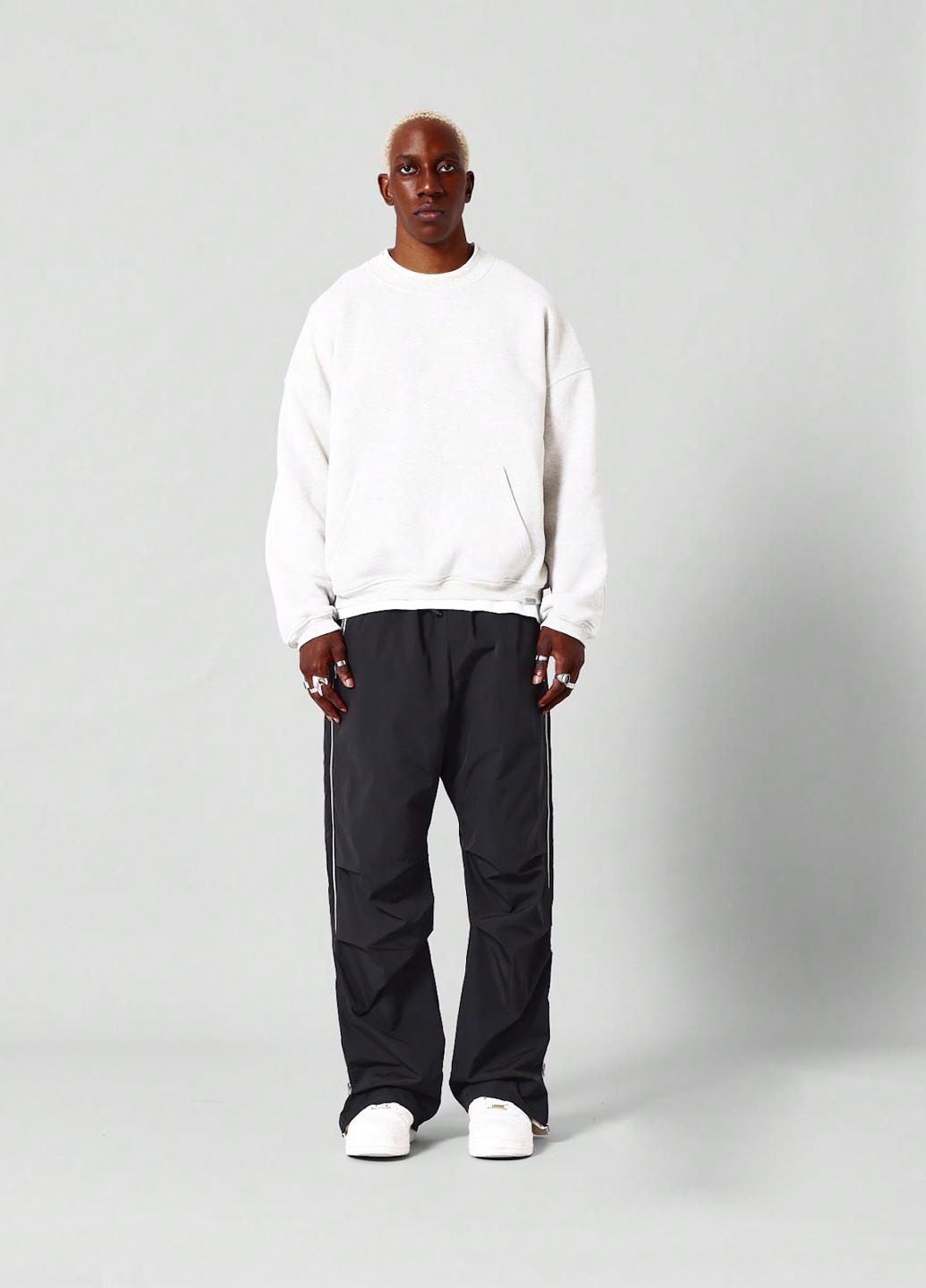 Черные спортивные демисезонные палаццо брюки SHEIN