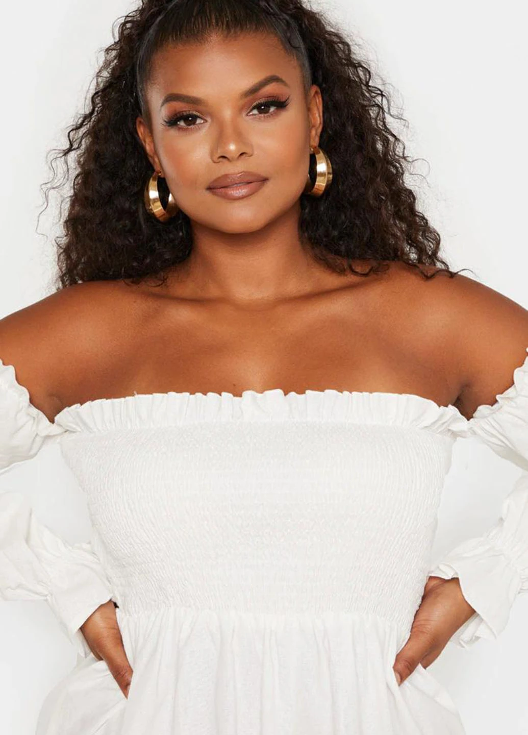 Білий кежуал сукня з відкритими плечима PrettyLittleThing однотонна