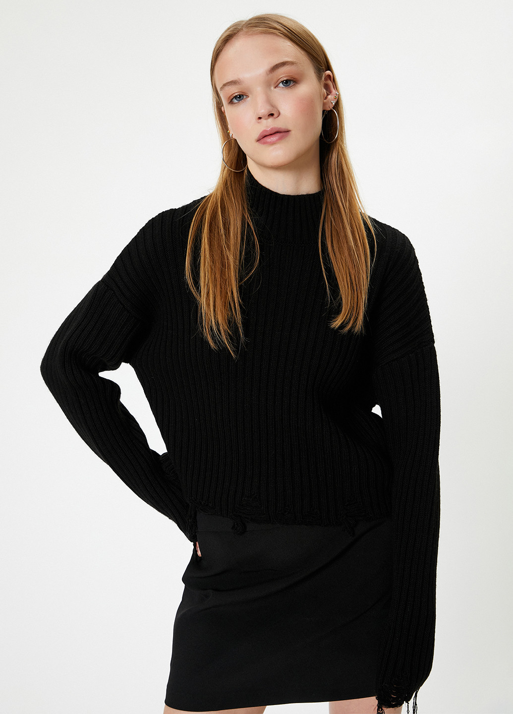 Чорний демісезонний светр KOTON