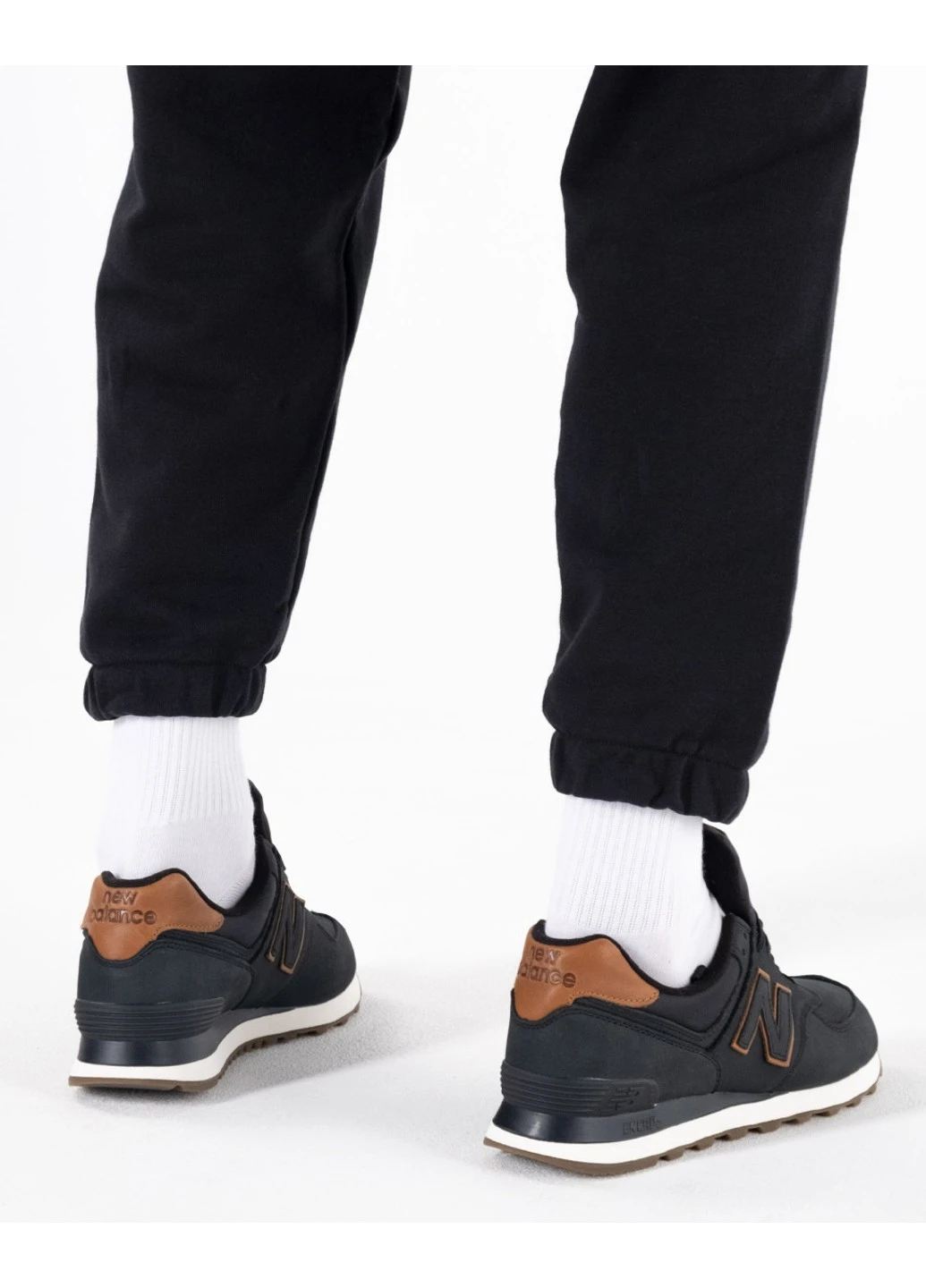 Черные демисезонные кроссовки 574 luxe New Balance