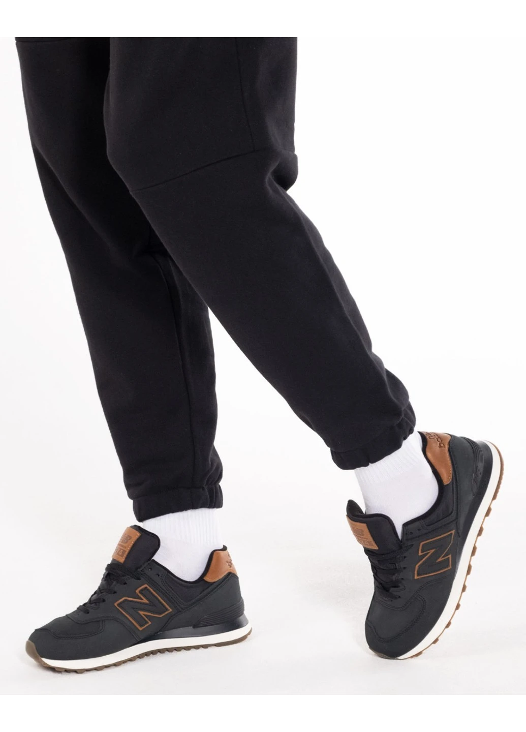Черные демисезонные кроссовки 574 luxe New Balance
