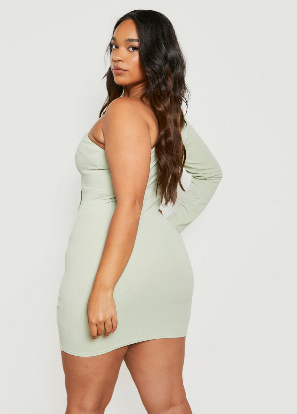 Мятное коктейльное, кэжуал платье силуэтная, на одно плечо Boohoo однотонное