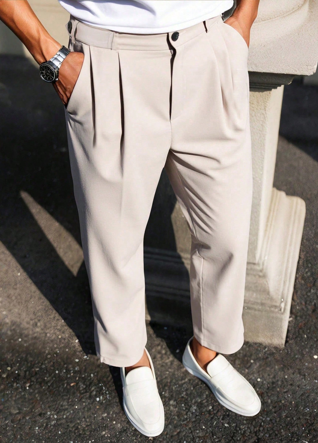 Светло-бежевые классические, кэжуал демисезонные классические брюки SHEIN