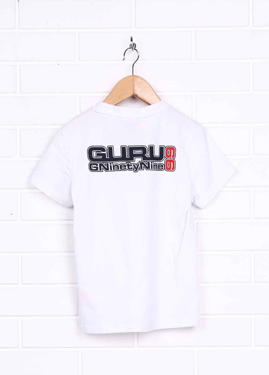 Белая летняя футболка с коротким рукавом Guru