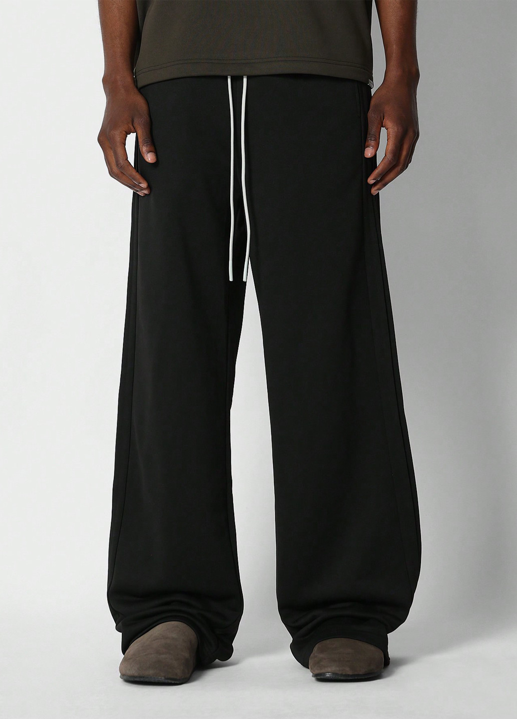 Черные кэжуал демисезонные брюки SHEIN