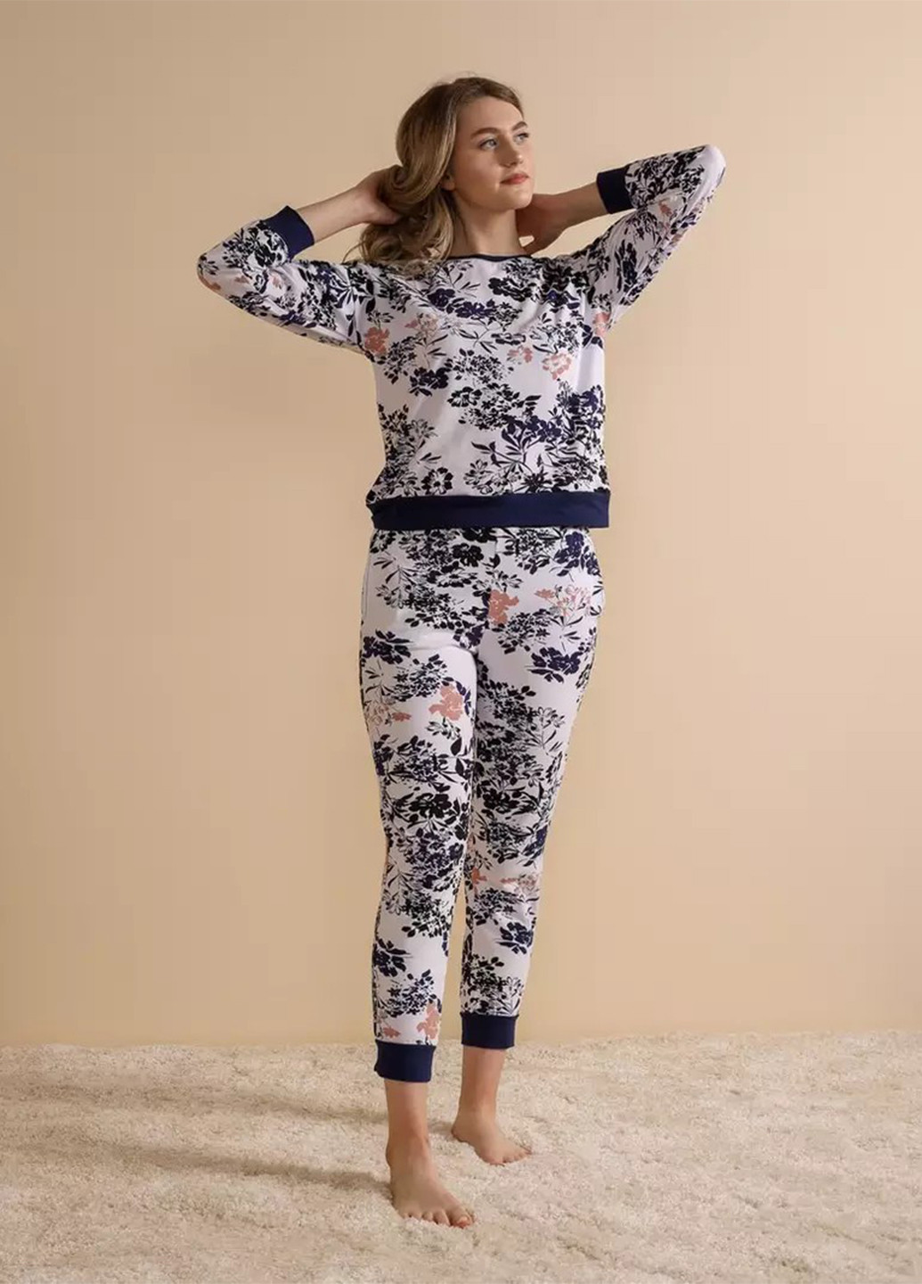 Комбинированная всесезон пижама (свитшот, брюки) свитшот + брюки BBL