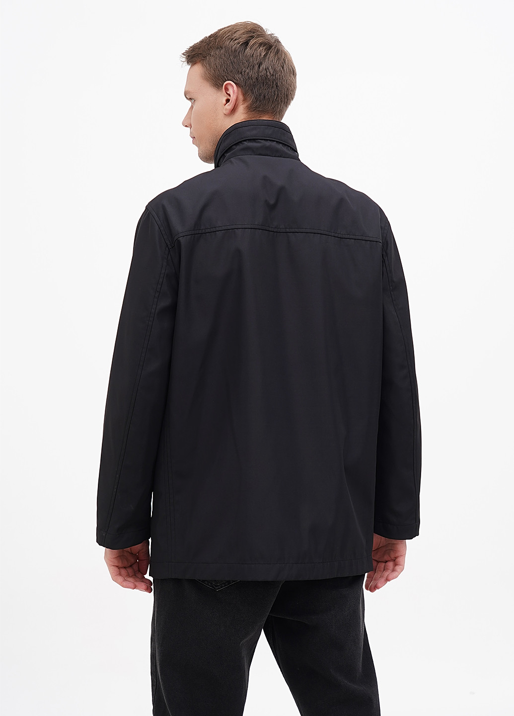 Чорна демісезонна куртка Kaiser