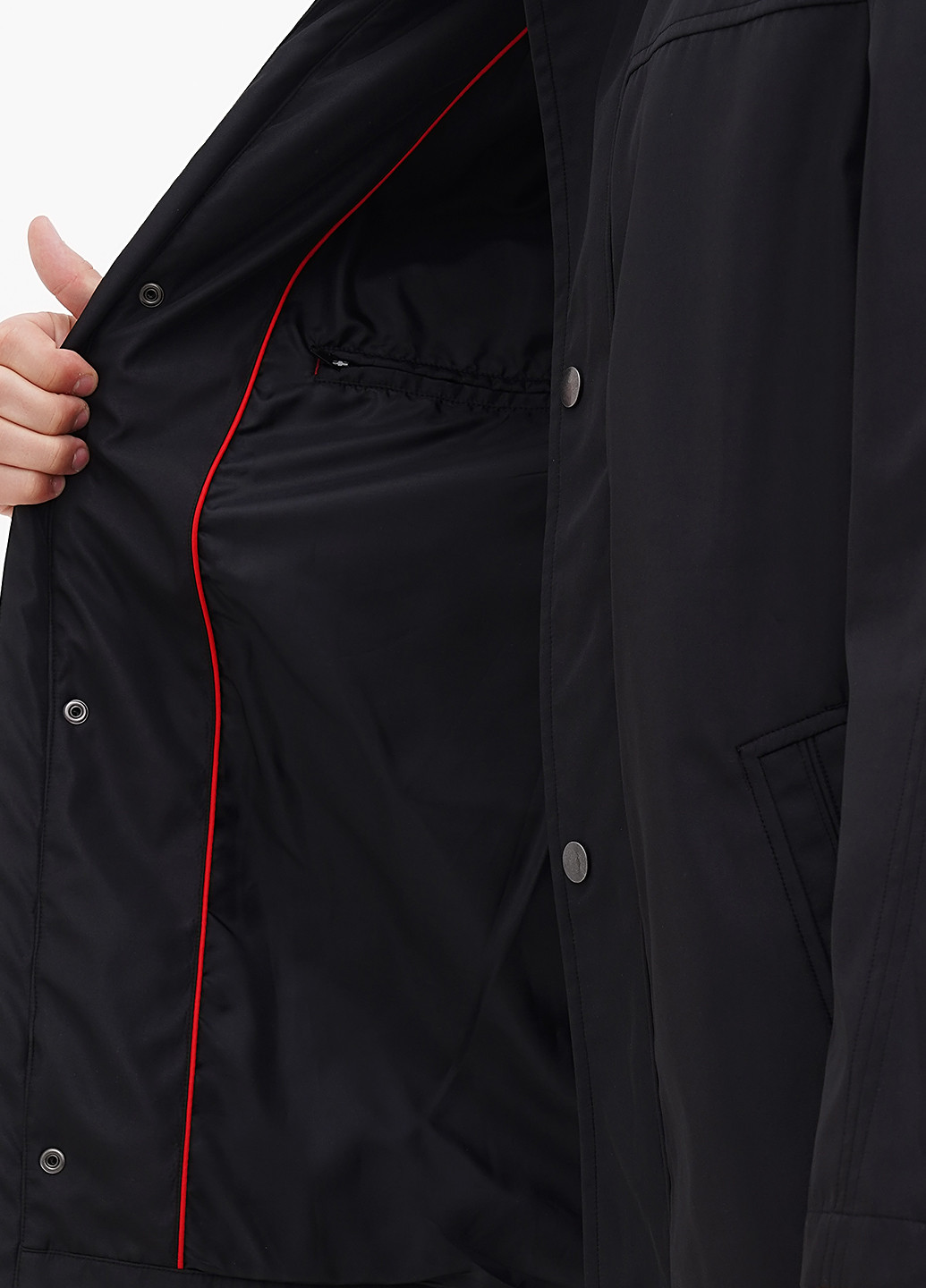 Чорна демісезонна куртка Kaiser