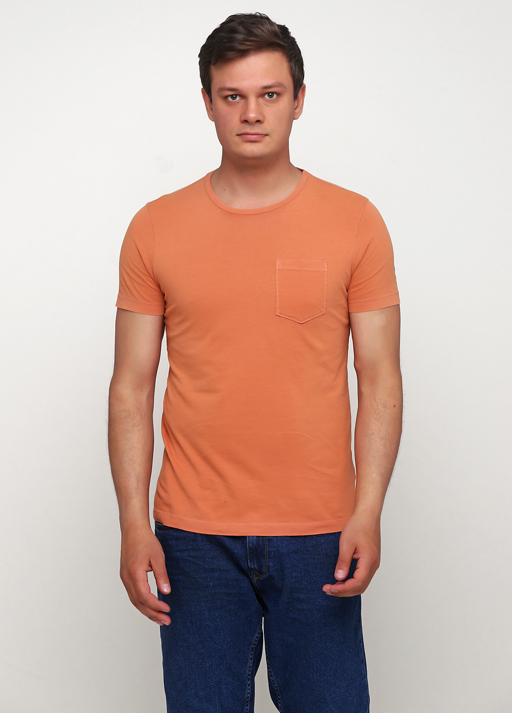 Светло-оранжевая футболка United Colors of Benetton