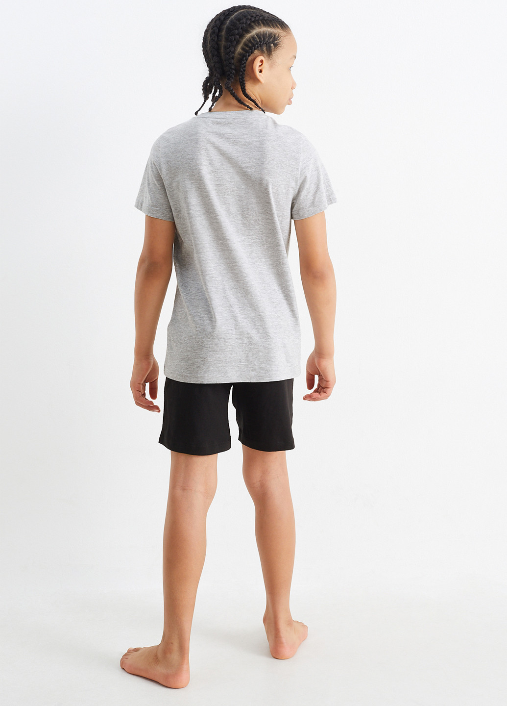 Светло-серый летний комплект (футболка, шорты) C&A