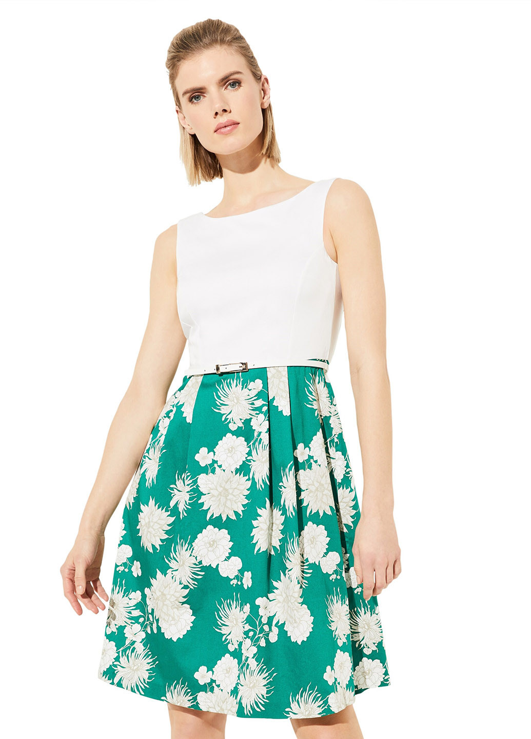 Зеленое кэжуал платье клеш Comma с цветочным принтом