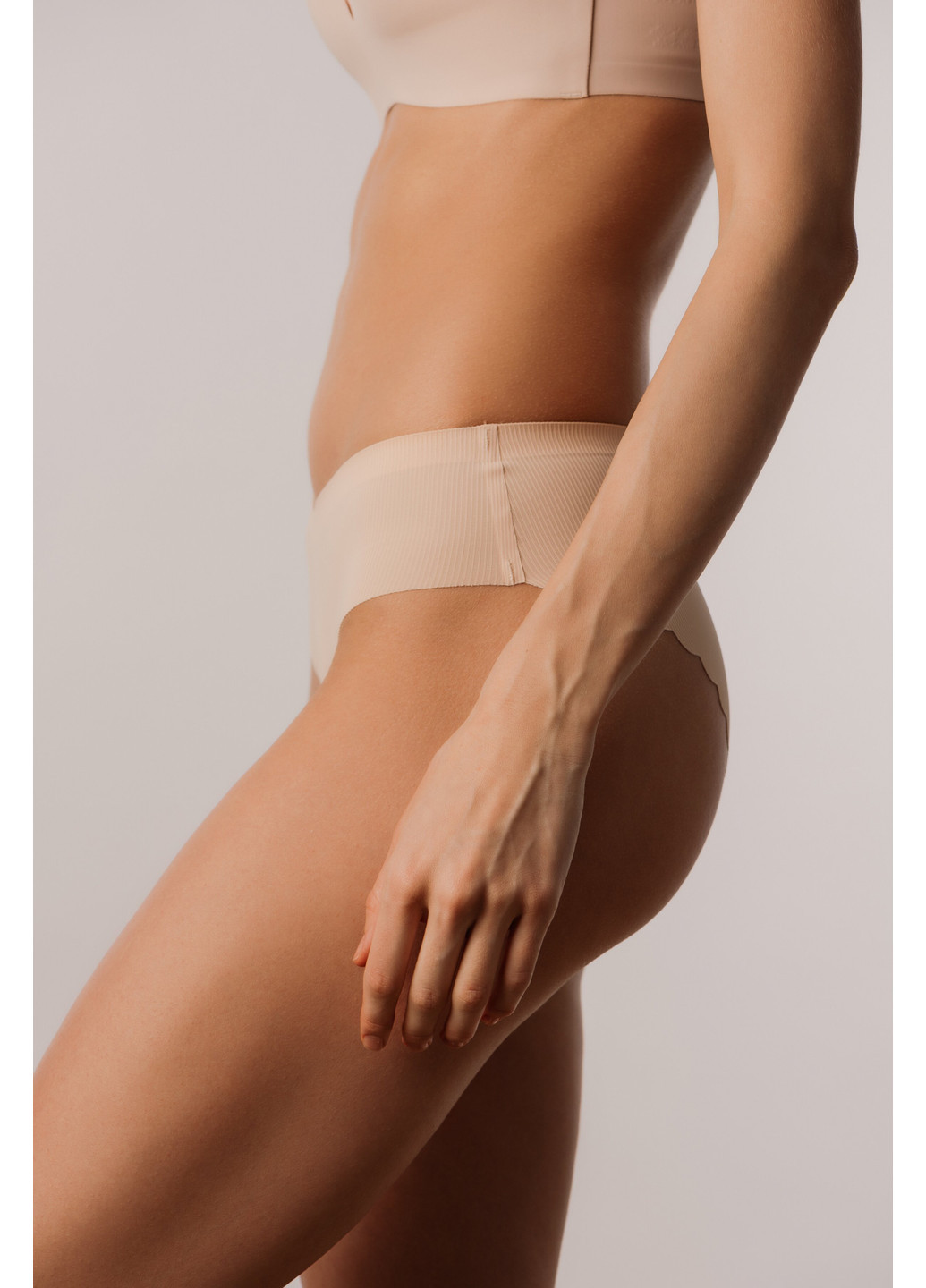 Безшовні трусики сліп з мікрофібри бежеві Susana L5137T-M Luna (251826754)