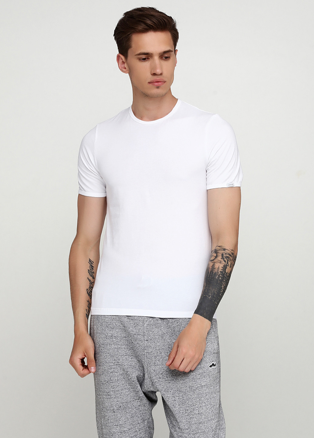Белая футболка Cornette