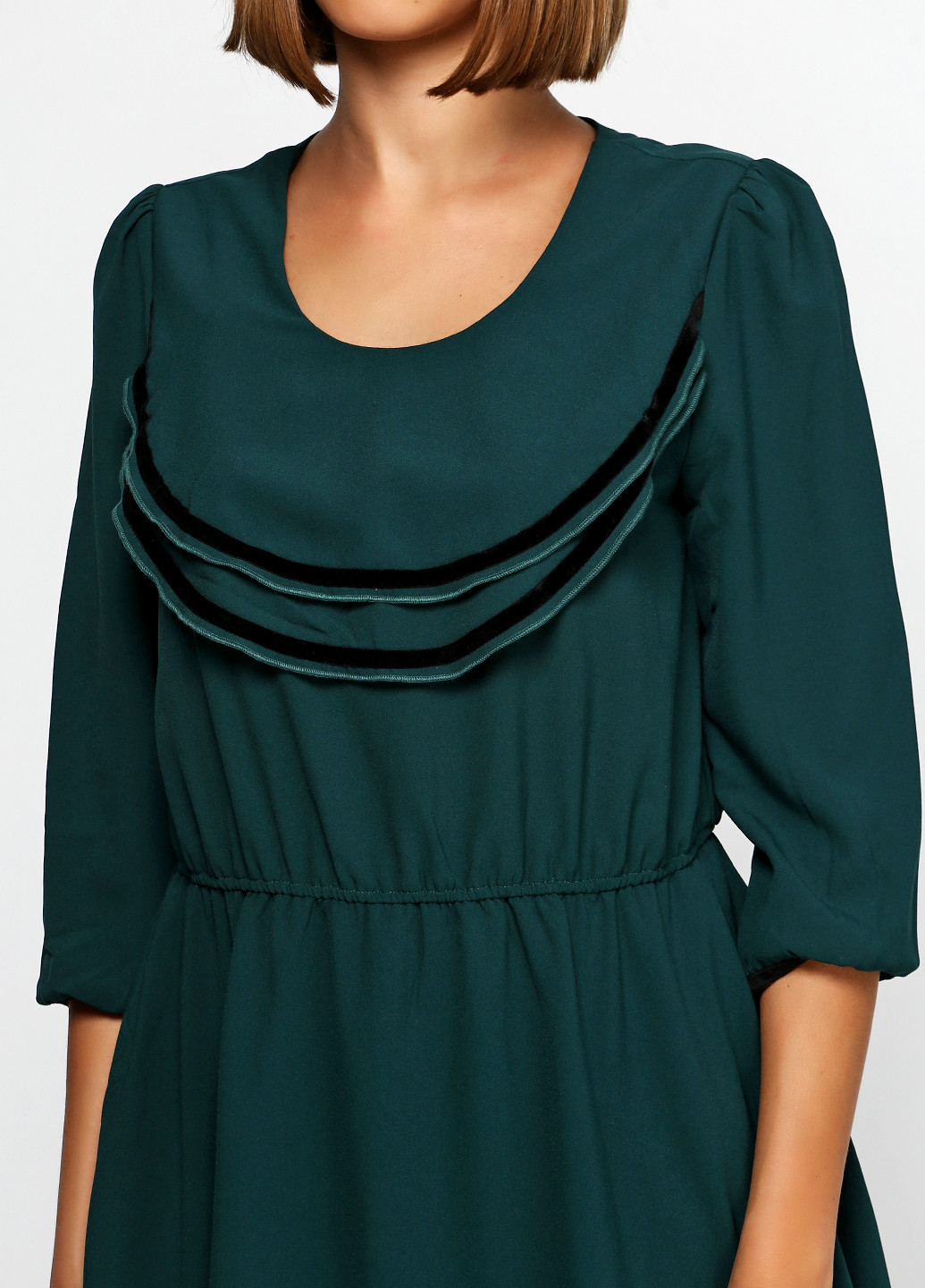 Бутылочное зеленое кэжуал платье Mint & Berry однотонное