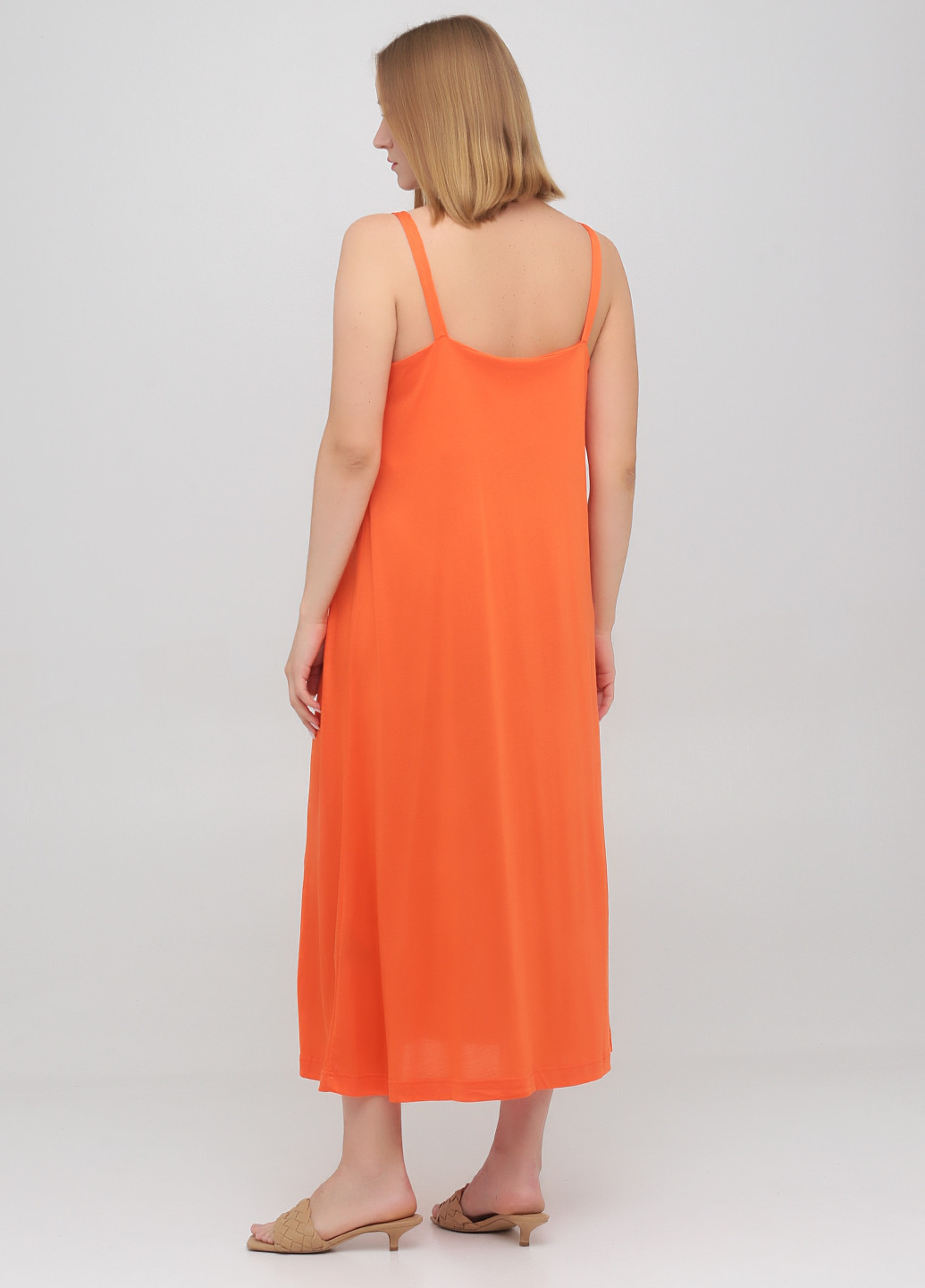 Оранжевое кэжуал сарафан платье-комбинация Monki однотонное