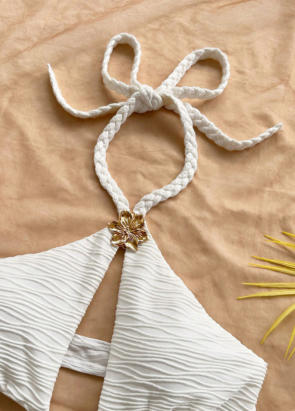 Молочна коктейльна, вечірня сукня з відкритою спиною SHEIN однотонна