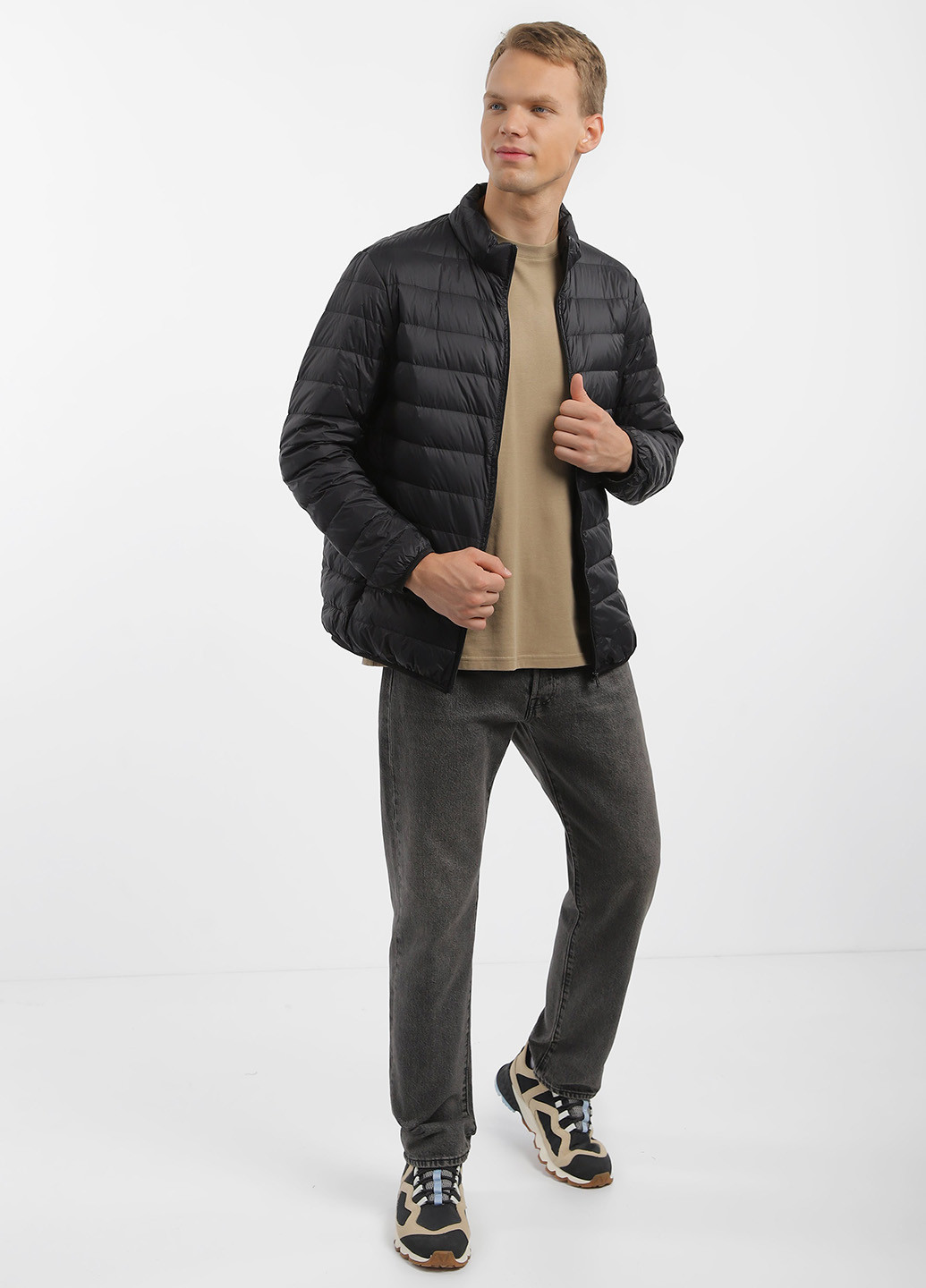 Чорний демісезонний Пуховик Braska