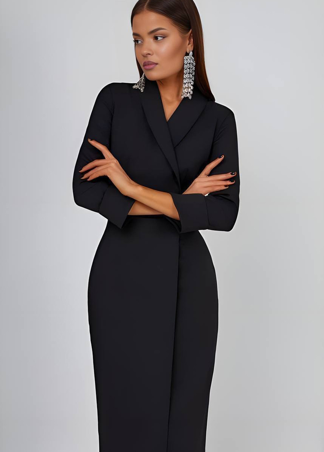 Черное деловое платье на запах Fashion однотонное