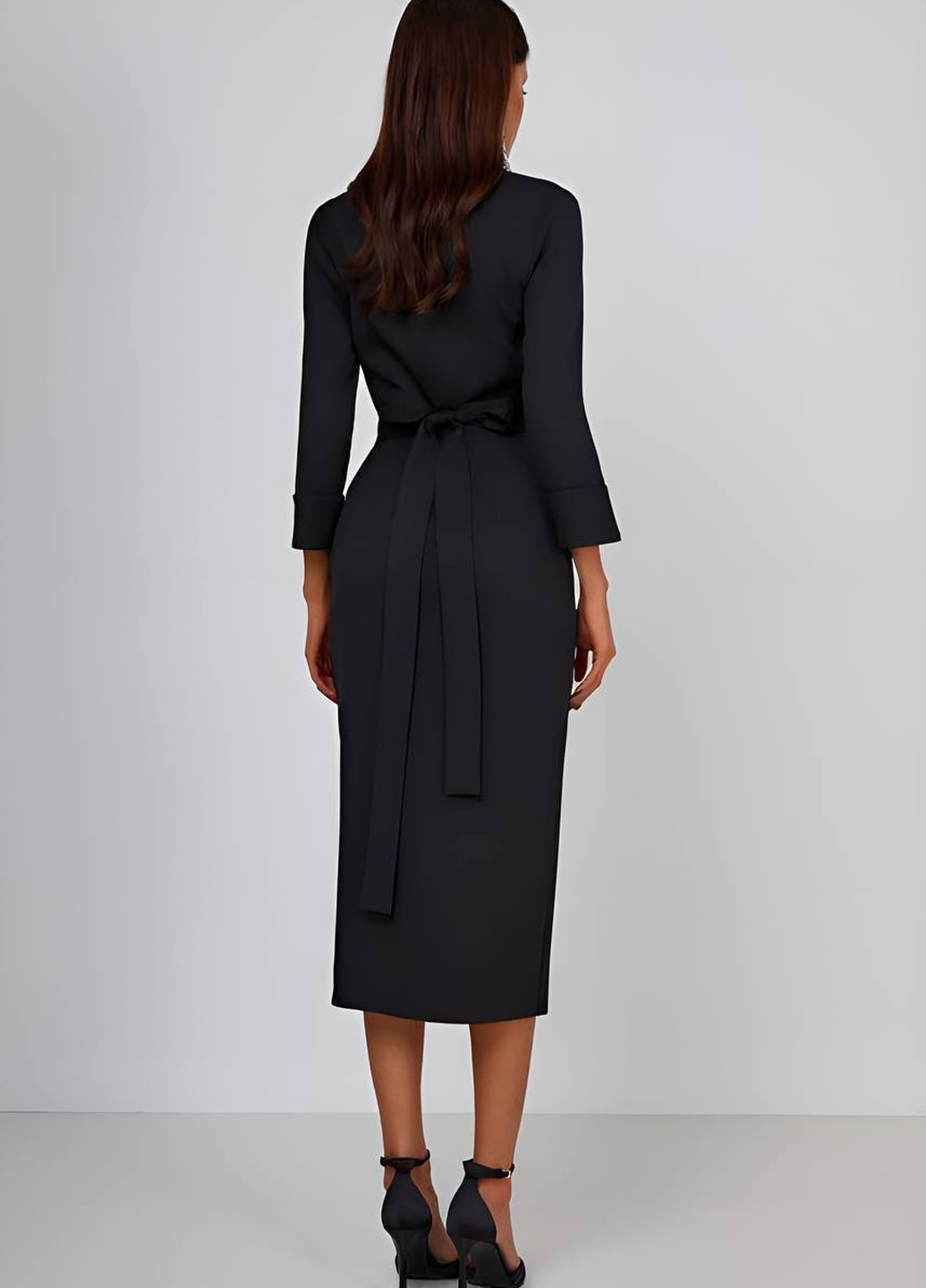 Черное деловое платье на запах Fashion однотонное