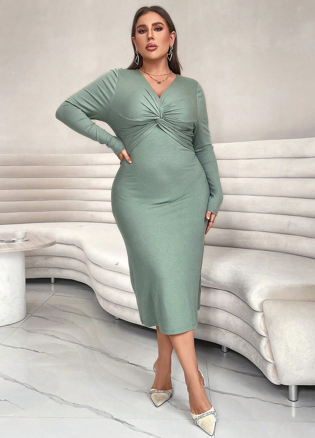 Светло-зеленое кэжуал платье футляр SHEIN однотонное