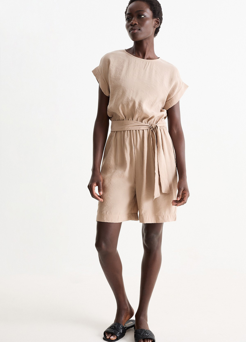 Комбінезон C&A комбінезон-шорти однотонний бежевий кежуал модал