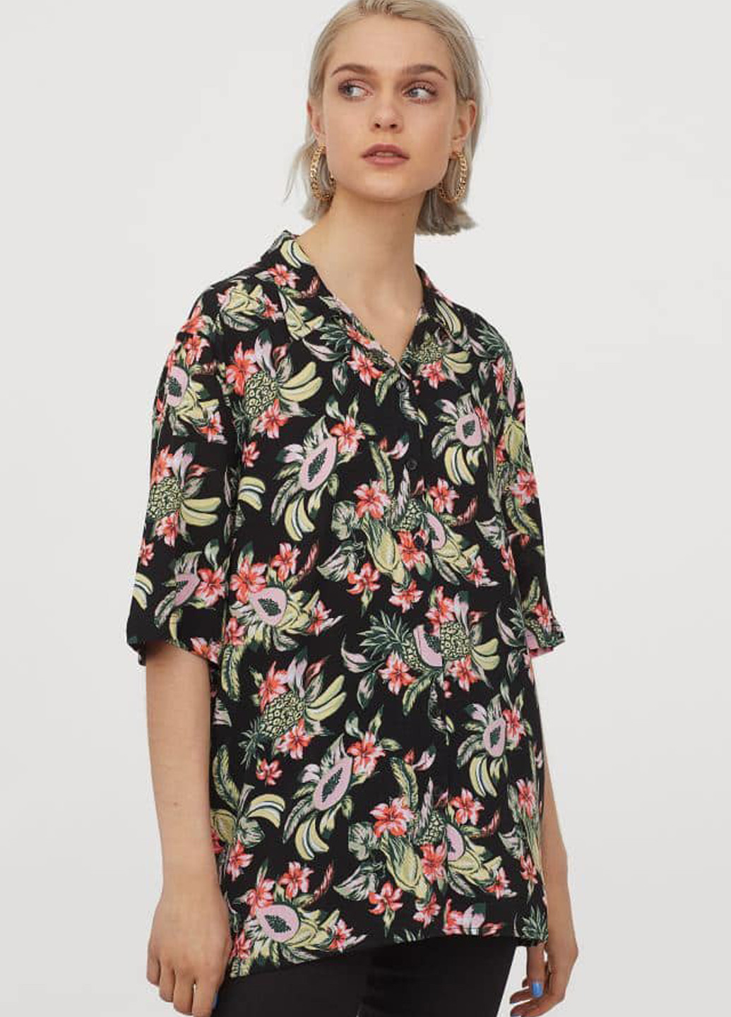 Черная кэжуал рубашка с цветами H&M