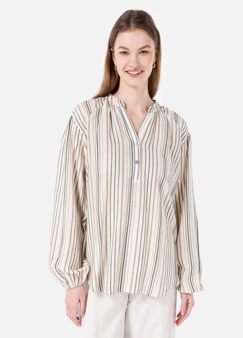 Бежева блуза Colin's