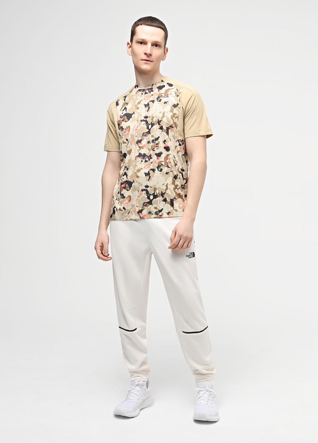 Белые спортивные демисезонные джоггеры брюки The North Face