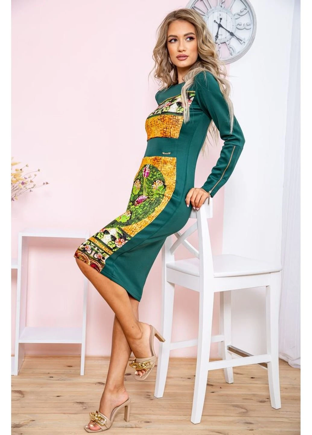 Темно-зелена святковий сукня 167r067-2 Ager з малюнком